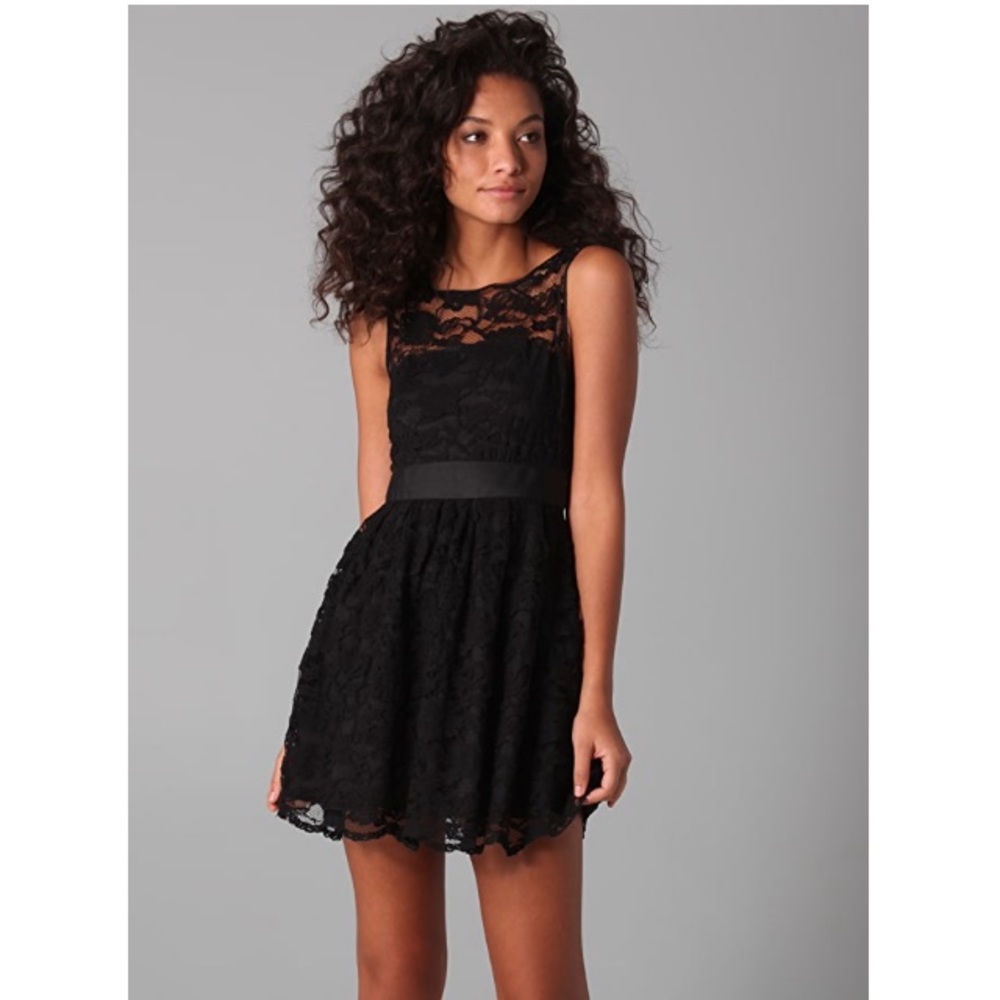 BB Dakota black lace dress size 10 NWOT